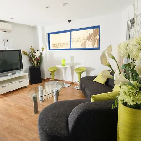 Fetiche Con Encanto 2*